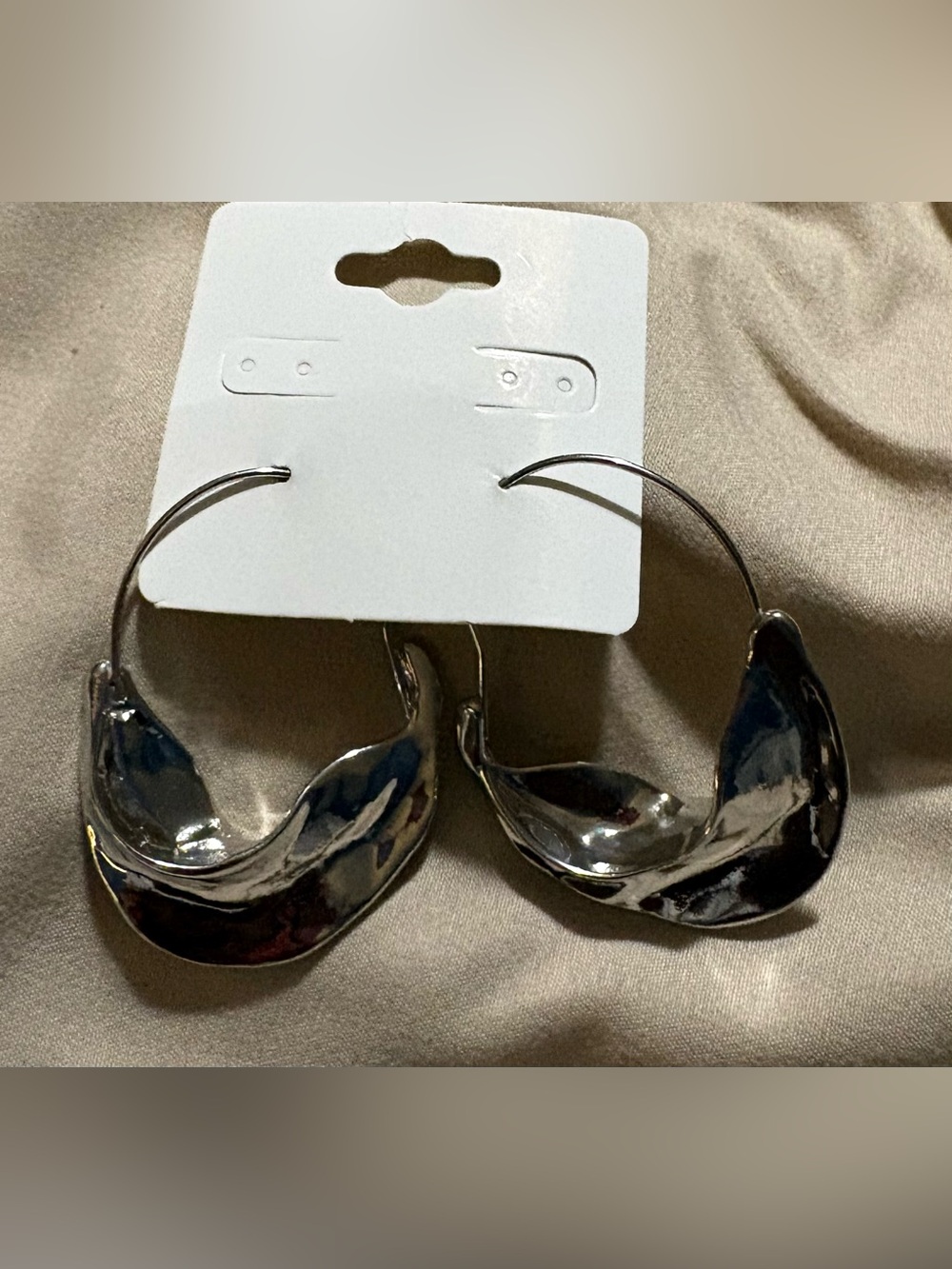 Silver Tone Sculptural Geometric Hoop Earrings 2.5” Statement Jewelry